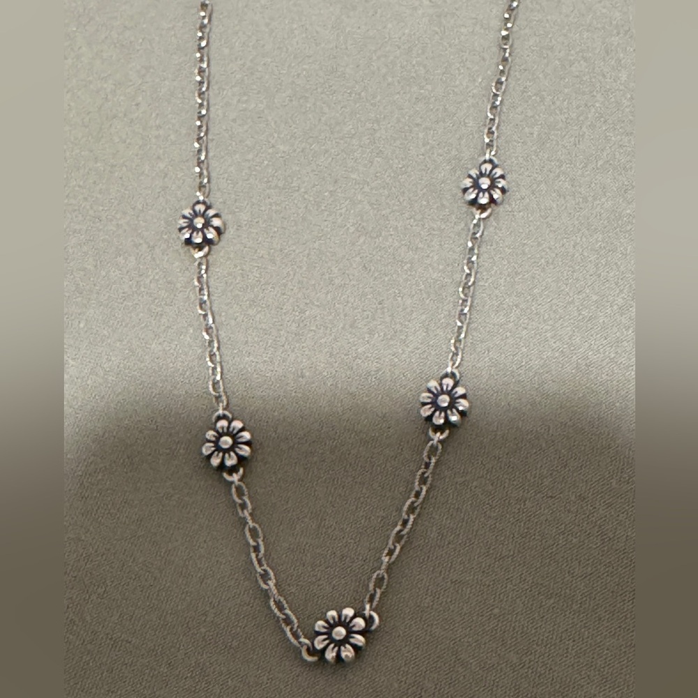 James Avery Margarita flower Necklace